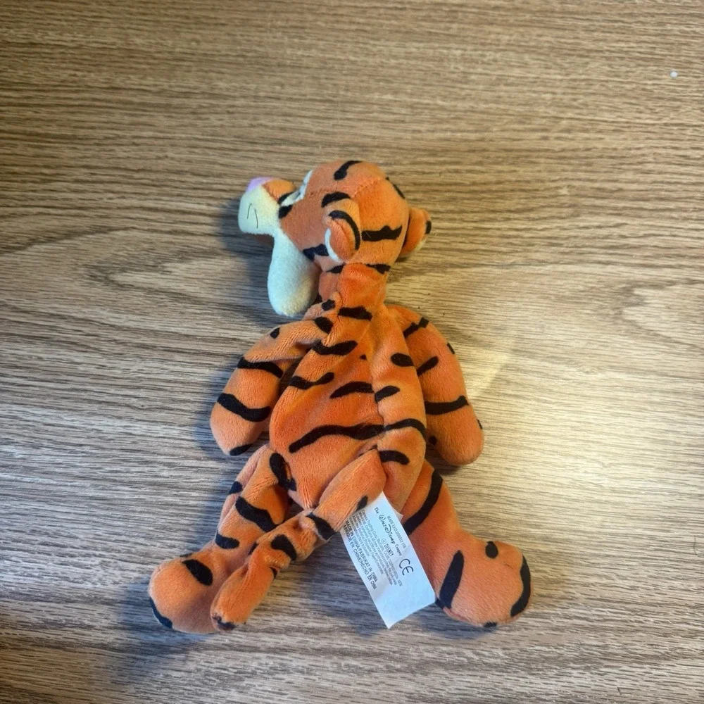 The Disney Store Mini Bean Bag TIGGER Winnie the Pooh‎ 8